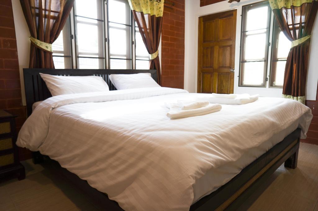Summer Guesthouse And Hostel Koh Tao Exteriör bild